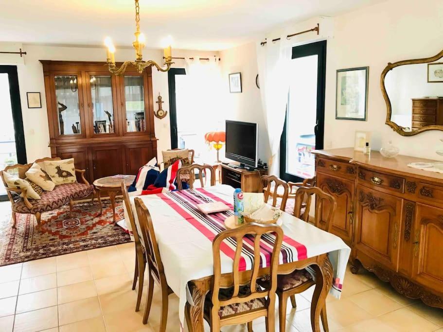 Appartement Grand Duplex Familial Au Coeur De Perros-Guirec Extérieur photo